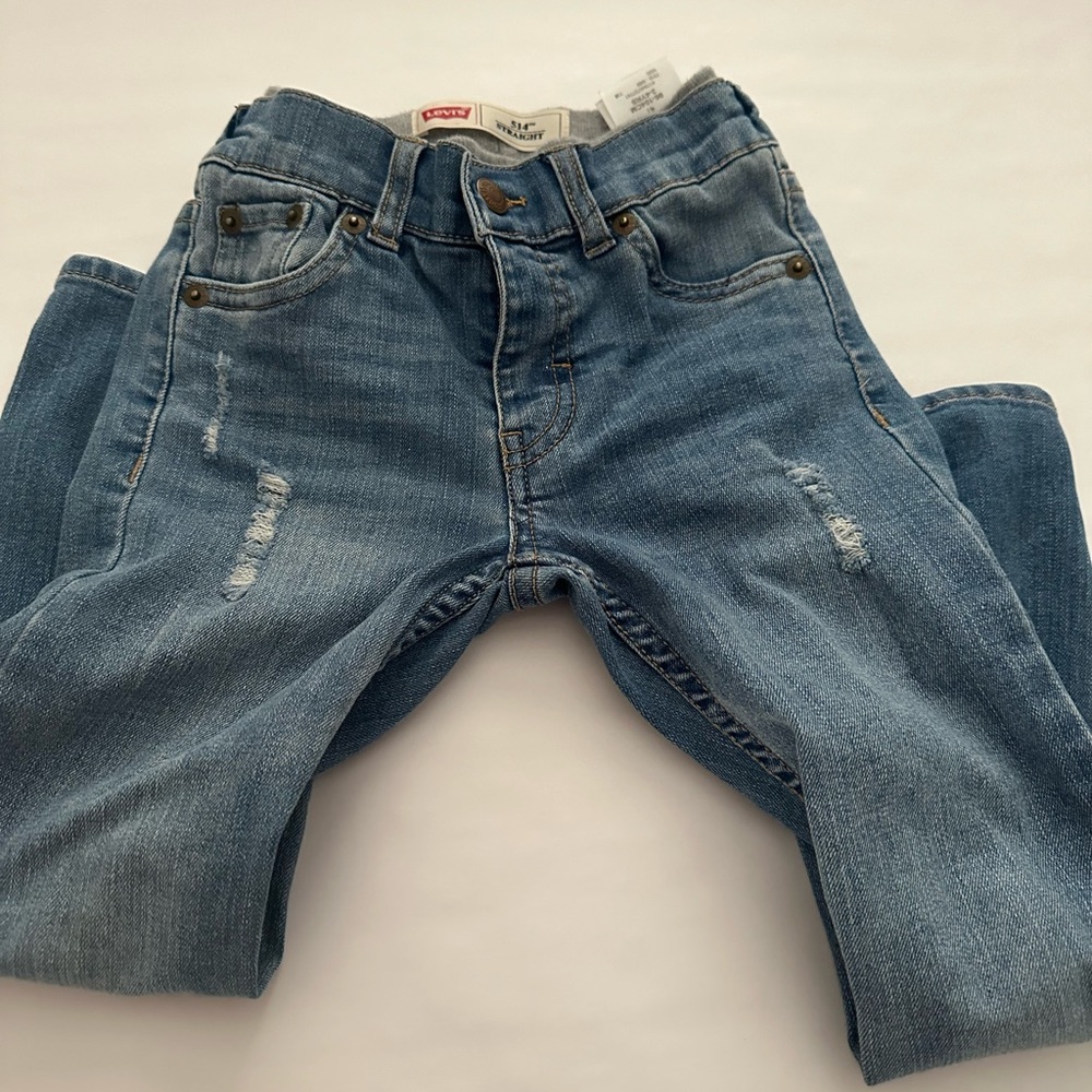 Boys 4t distressed Levi jeans